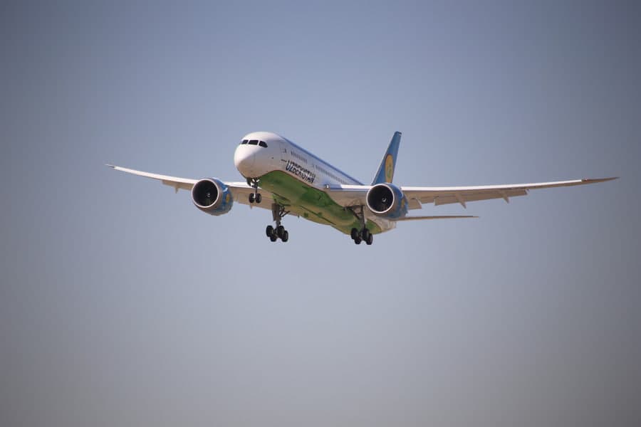 Uzbekistan Airways айрим йўналишларда парвозлар жадвалига ўзгартиришлар киритади