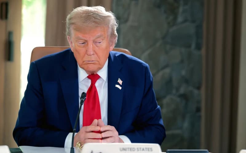 Трамп поручил рассекретить документы о внеземной жизни и НЛО