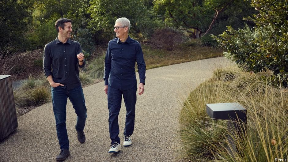 Apple’да тарихий алмашинув: Тим Кук кетмоқда