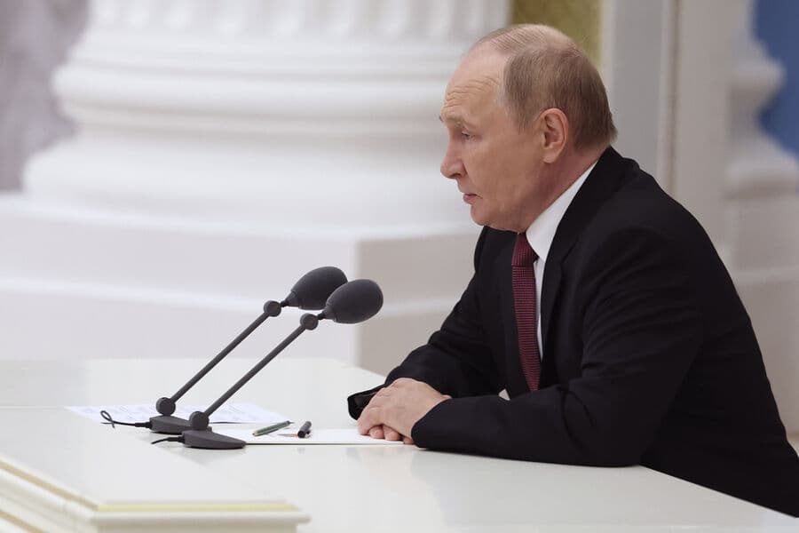 Путин мигрантлар учун патент тизимини ўзгартириш ҳақида ўйлаб кўришни таклиф қилди
