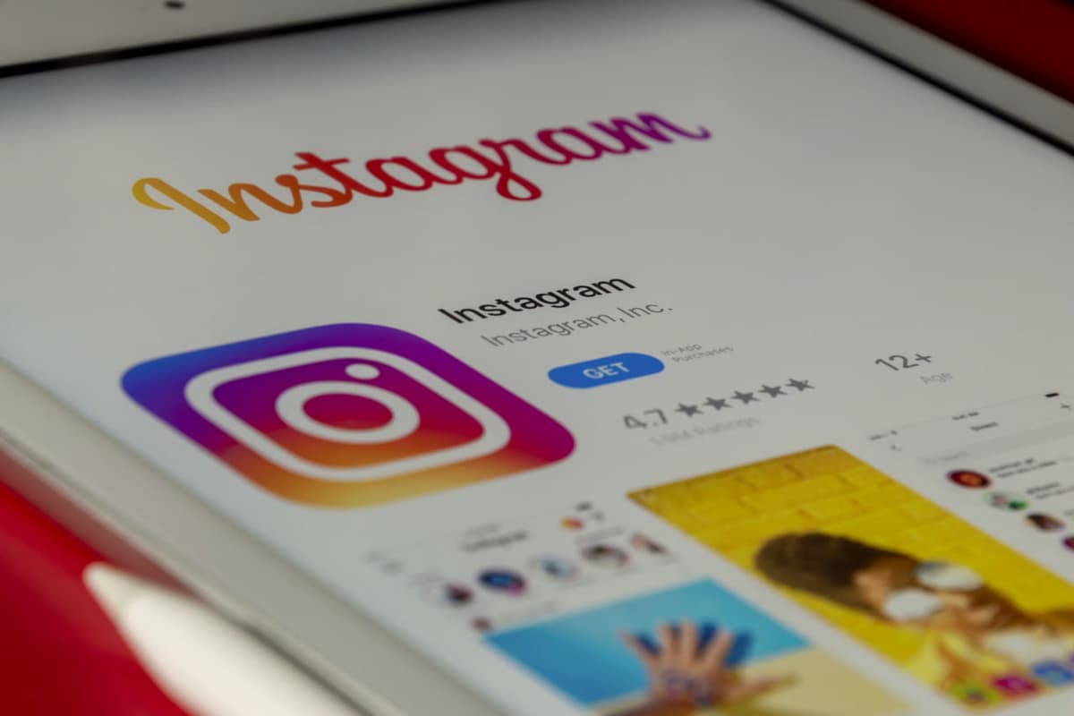 Facebook va Instagram dizayni odamni «qaramlikka» olib kelishi aniqlandi