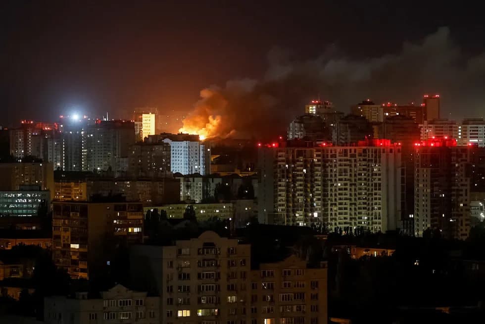 Россия Киев бўйлаб ёпирилма зарба берди – фотолар