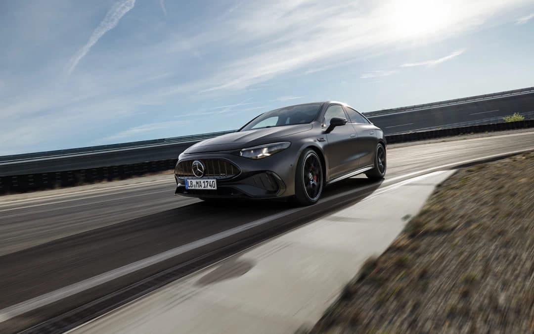 Mercedes yangi CLA 45 avtomobilini taqdim etdi