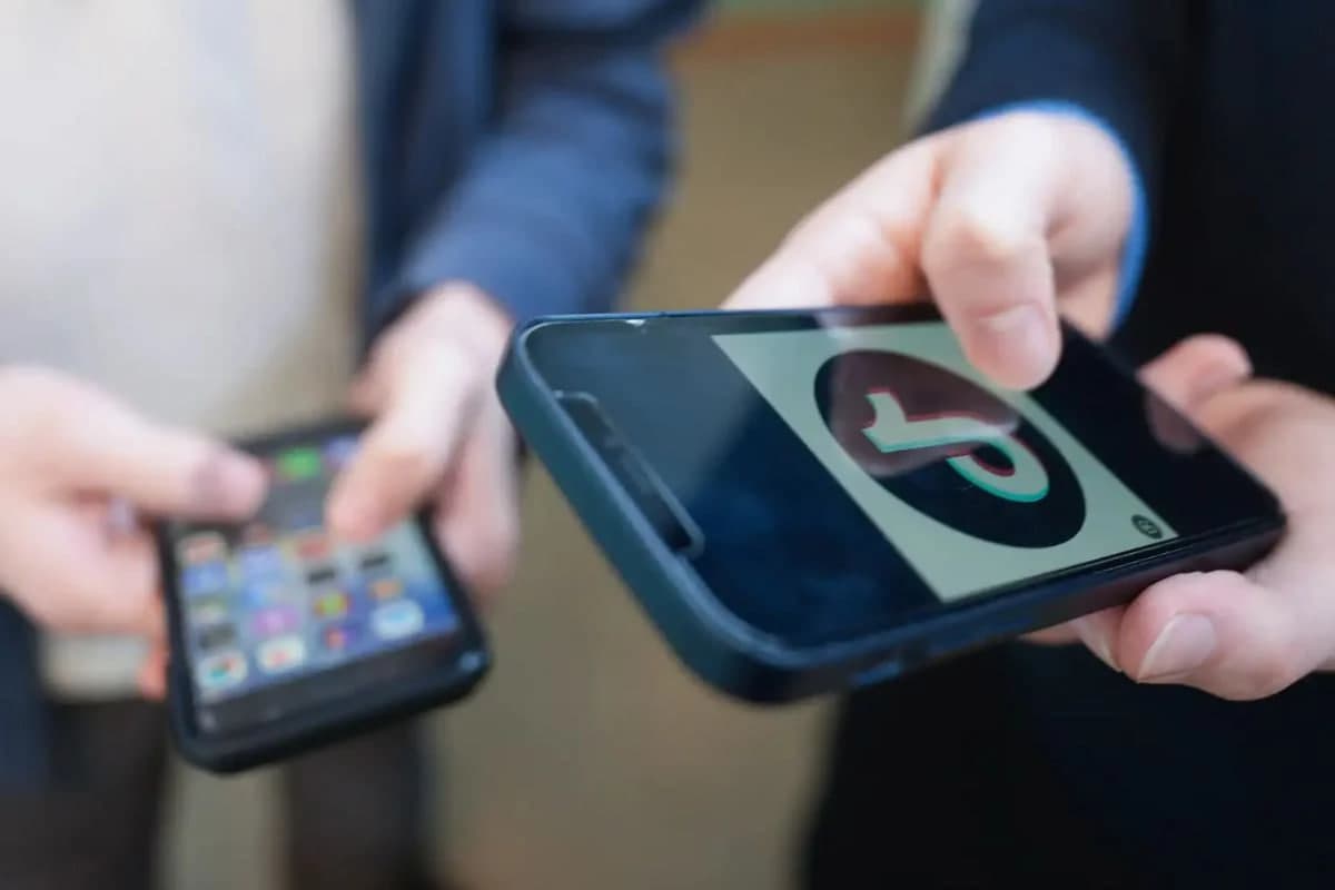 Uzbekistan looks to legally restrict social media for children under 16