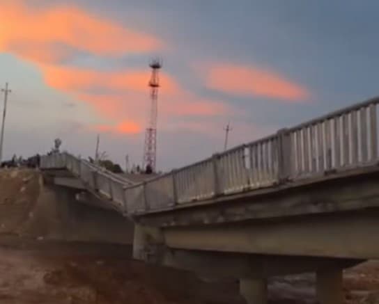 Сариосиёдаги халқаро аҳамиятга эга кўприкка сел зарар етказди, ҳаракат вақтинча тўхтатилди