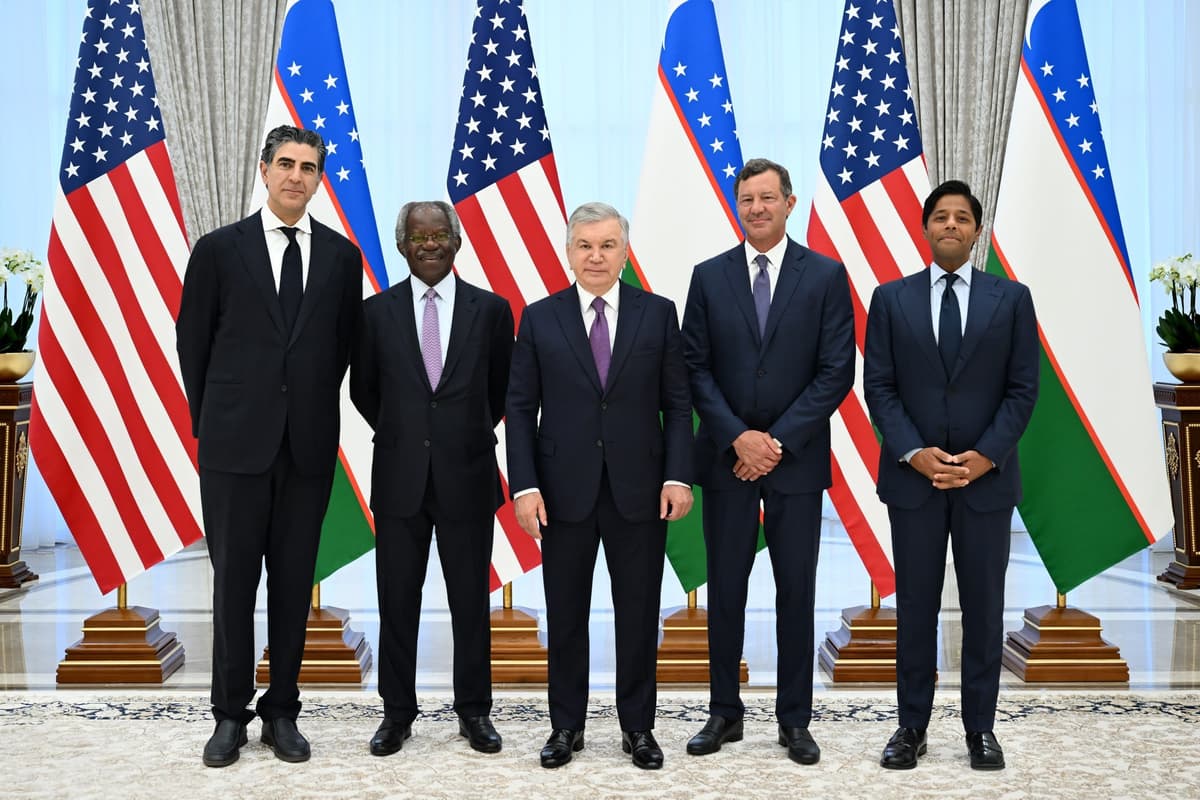 President Mirziyoyev meets BlackRock executive to expand strategic partnership