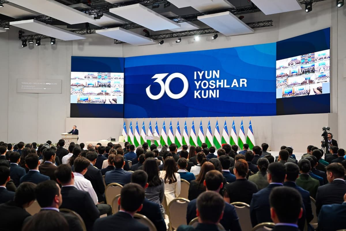 President Mirziyoev announces new incentives for multilingual youth to drive tourism growth