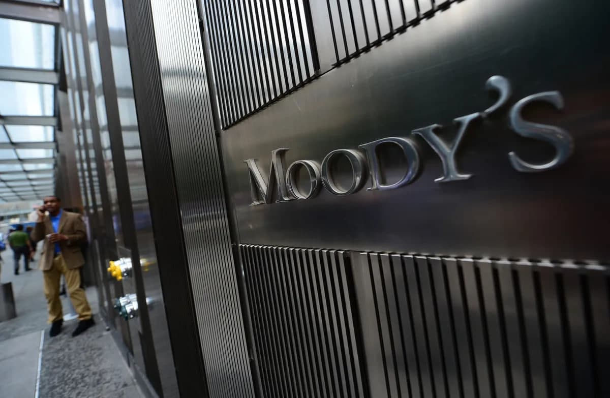Moody’s O‘zbekistonning kredit reytingini Ba2 darajaga yaxshiladi. Bu nimani anglatadi?