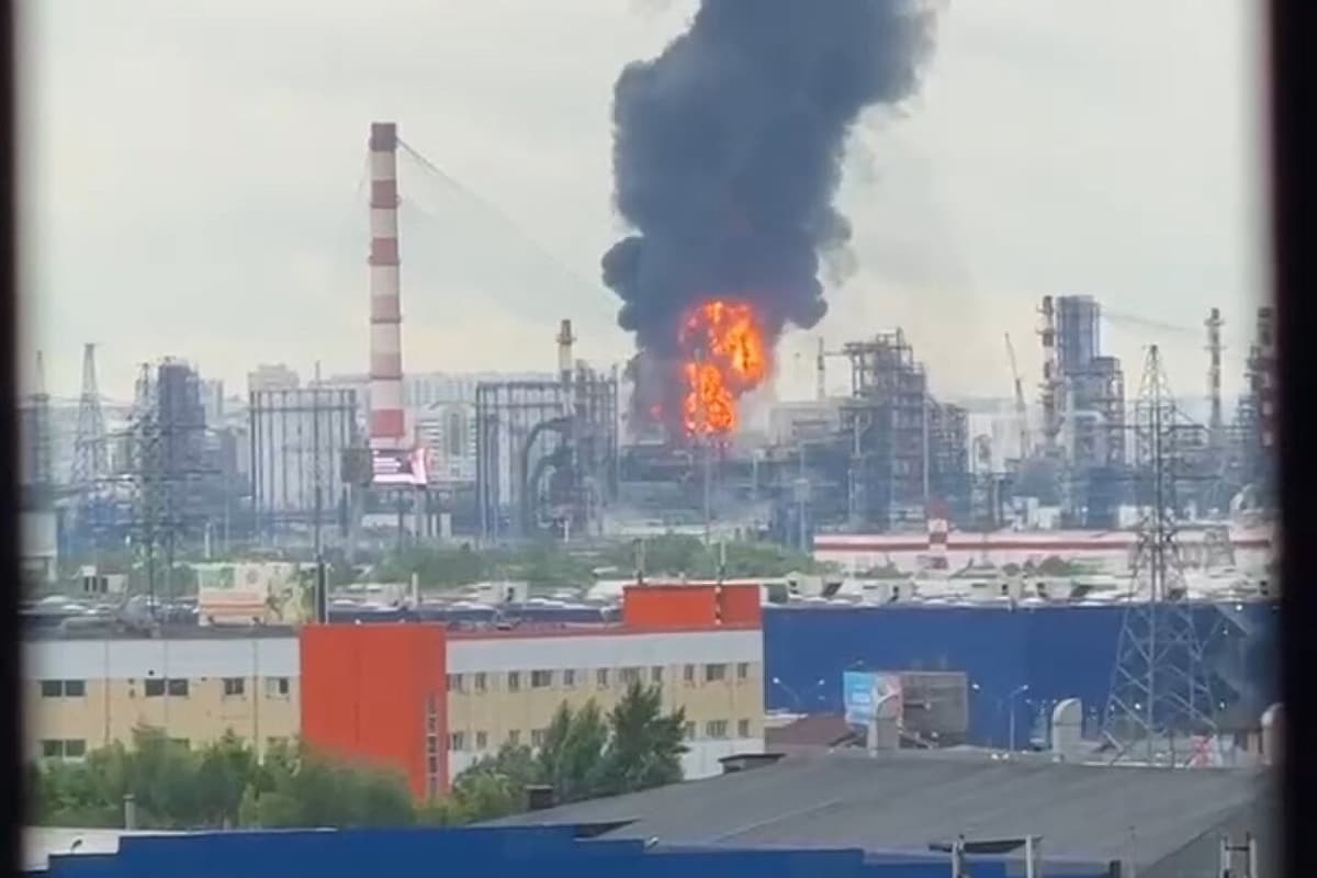 Ukraina dronlari yana Moskvaga hujum qildi
