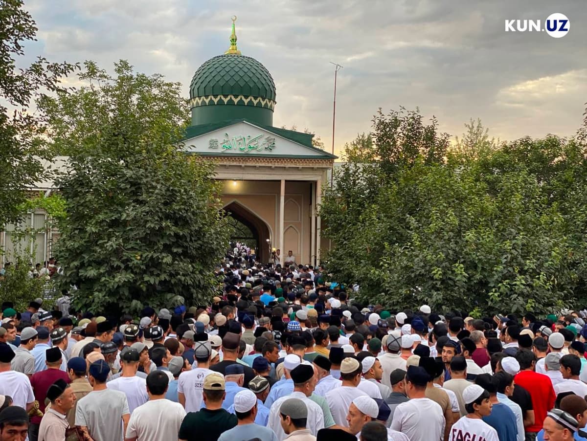Объявлено время совершения праздничного намаза Курбан хайит