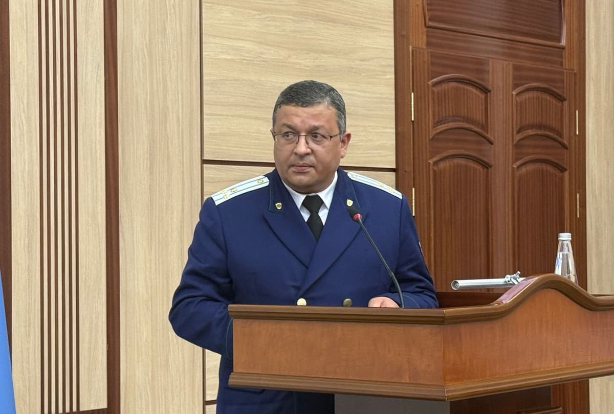 Kahramon Isroilov replaces Otabek Kholboev as Military Prosecutor of Uzbekistan