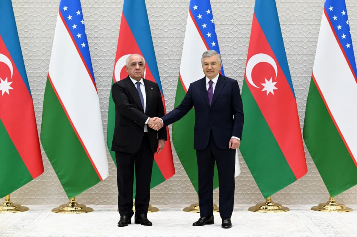 Президент Узбекистана принял премьер-министра Азербайджана