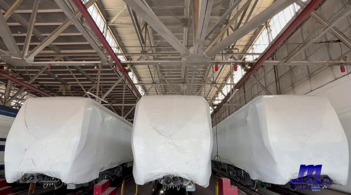 Tashkent Metro expands fleet with arrival of three modern trains