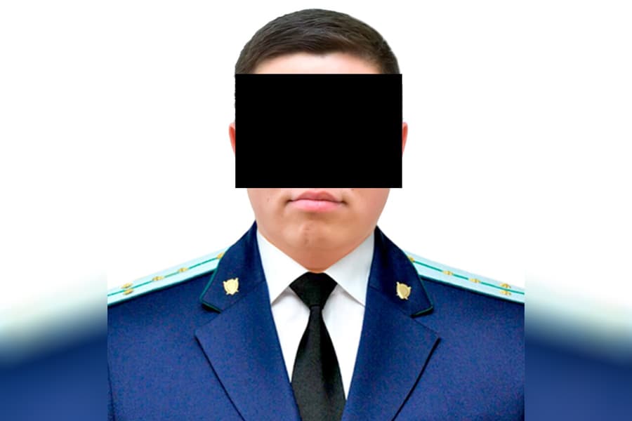 Ургутда прокурор ўринбосари қўлга олинди