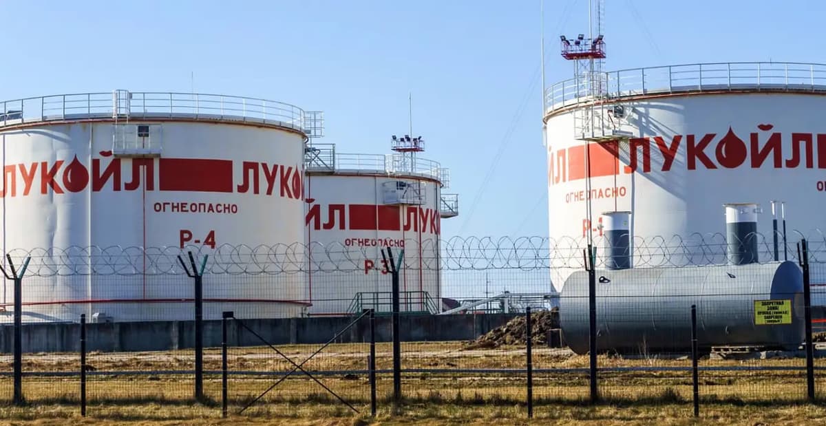 Ukraina dronlari Rossiyaning yirik neft zavodiga zarba berdi