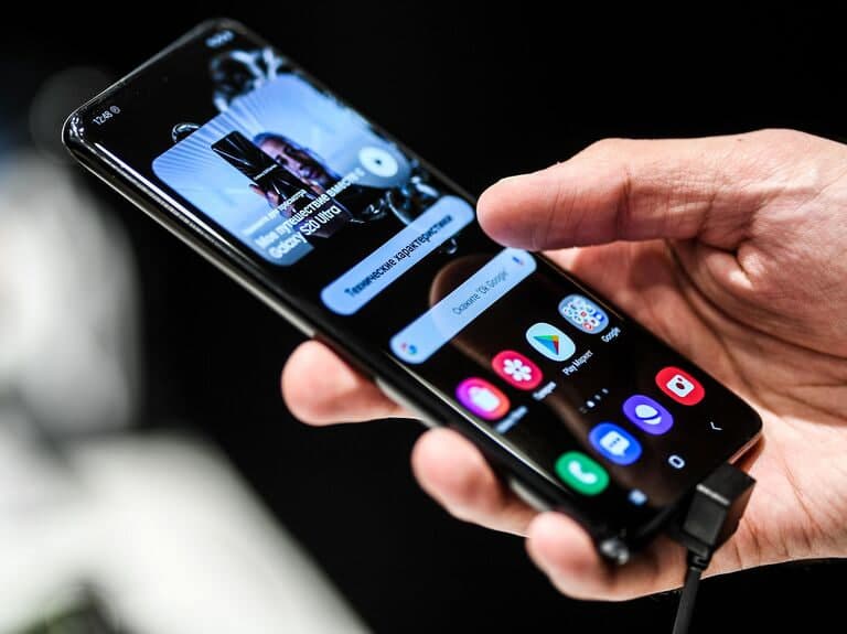 Yetakchi Android brendlari 7 dyuym ekranli smartfonni tayyorlamoqda