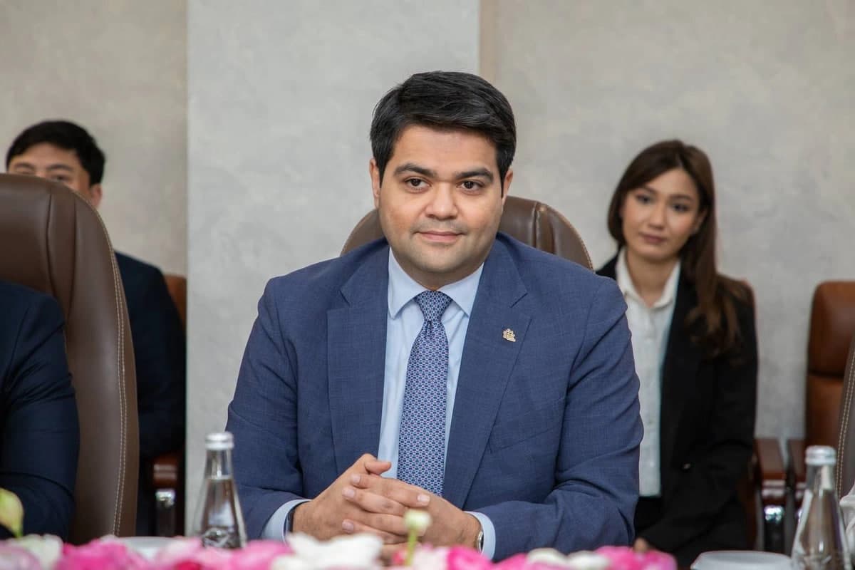 AESda ishlab chiqarilgan 1 kWh elektr narxi 1000 so‘mdan past bo‘ladi - Azim Ahmadxo‘jayev