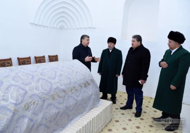 Shavkat Mirziyoyev Abul-Mu'iyn an-Nasafiy ziyoratgohiga bordi