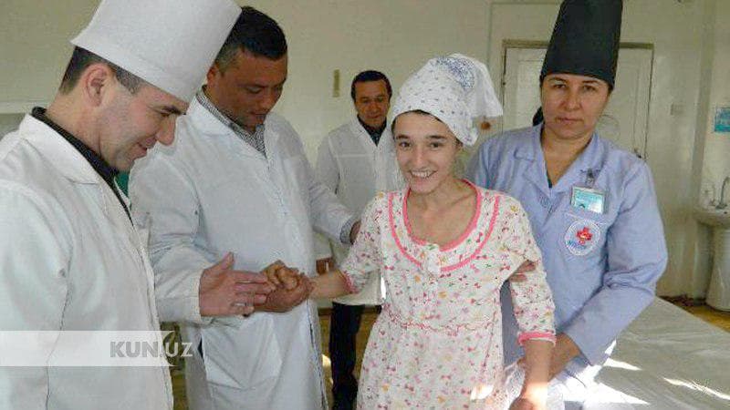 Namanganda ilk bor egilgan umurtqa operatsiya qilindi