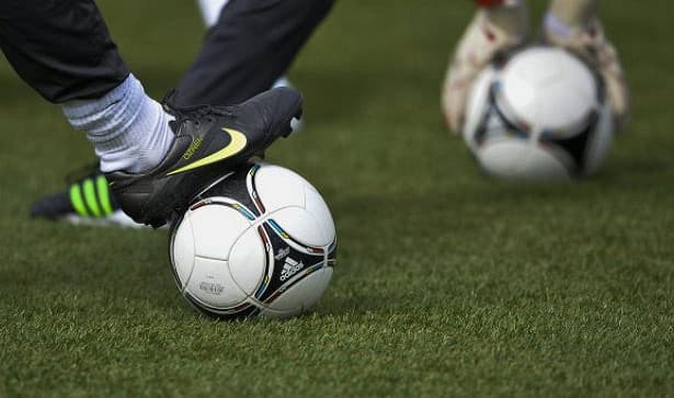 Argentinalik futbolchi asosiy tarkibga kirish uchun to‘pponchani “ishga soldi”