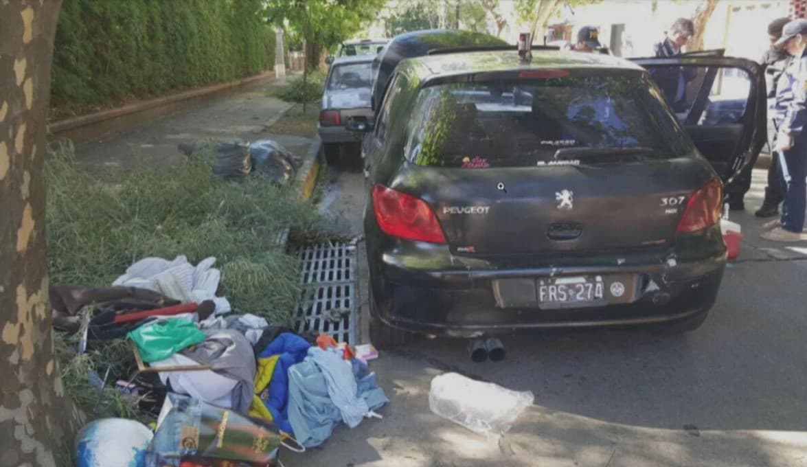«Sovg‘am bor» - Qo‘lbola qurolga ega shaxs Argentina prezidenti qarorgohiga kirishga urindi