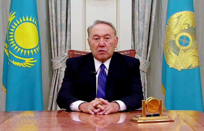 Назарбоев мурожаати: Ҳаммаёқ рақамлашади, яшаш майдонлари кенгаяди, ўқитувчилар маоши 50 фоизгача ошади