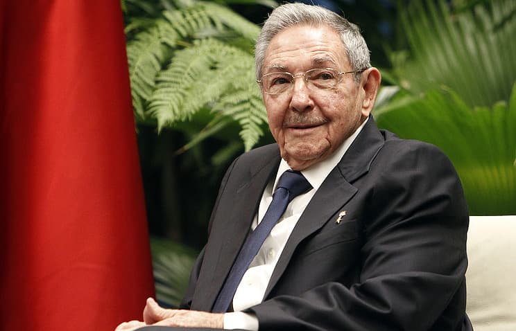 Raul Kastro Kuba rahbari lavozimidan ketishini tasdiqladi