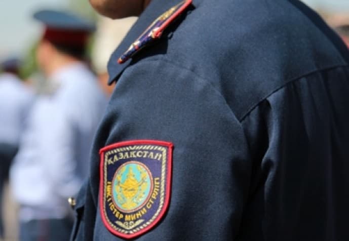Казахские полицейские хотели завербовать узбекского «шпиона», но все закончилось поножовщиной