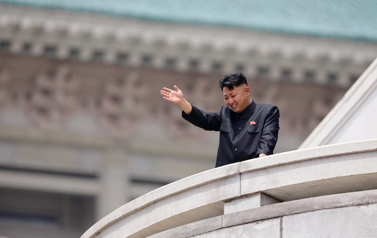 Kim Chen In yadro dasturini to‘xtatishga va'da berdi