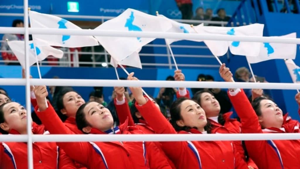 Жанубий ва Шимолий Корея ягона луғат устида иш бошлади