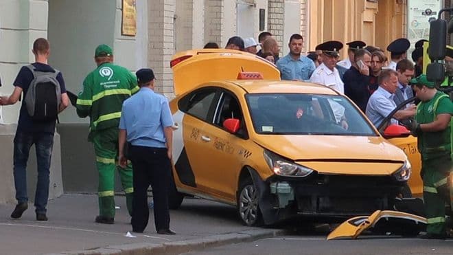 Moskvada muxlislarni taksi urib ketishi voqeasi tafsilotlari ma'lum bo‘ldi