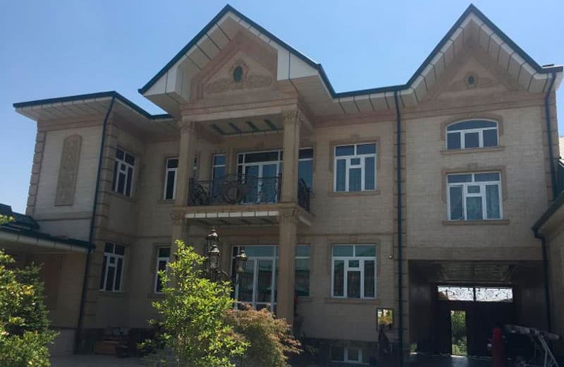 Toshkentda ikki qavatli dang‘illama uy 2,4 mlrd so‘mlik boshlang‘ich narx bilan auksionga qo‘yildi