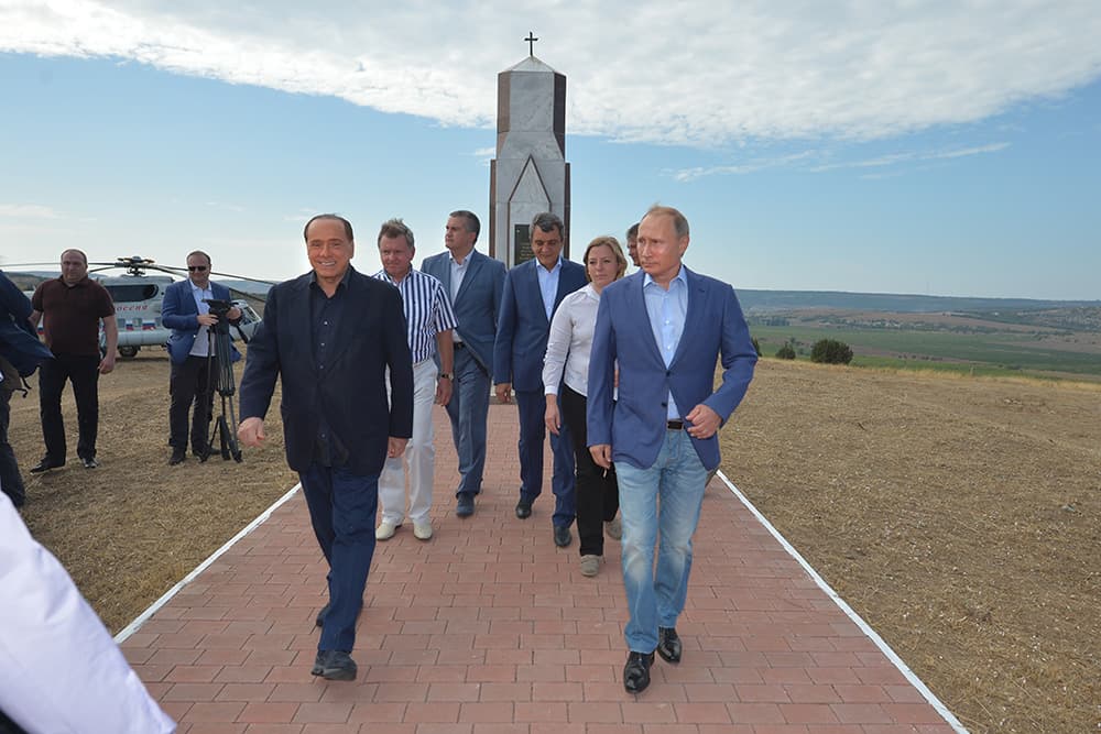 Berluskoni Qrimga safarini yodga oldi