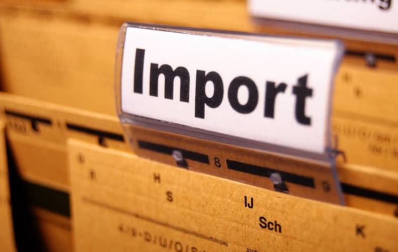 Hukumat import qilinadigan tovarlar bo‘yicha yangi qaror qabul qiladi