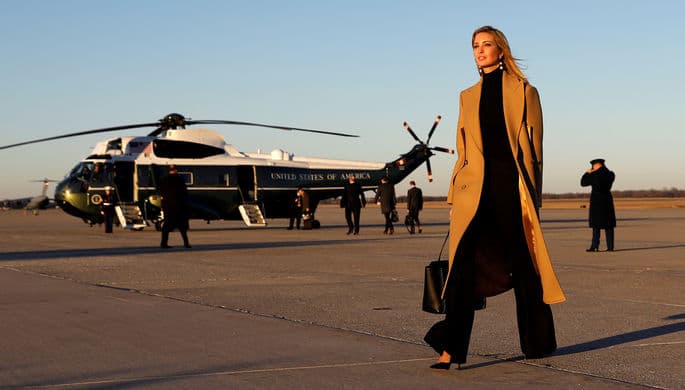 Bortida Ivanka Tramp bo‘lgan vertolyotning dvigateli ishdan chiqdi