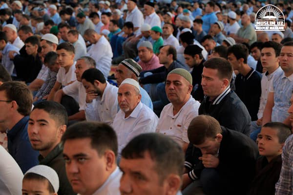 15 млн узбекистанцев вышли на Хайит-намаз