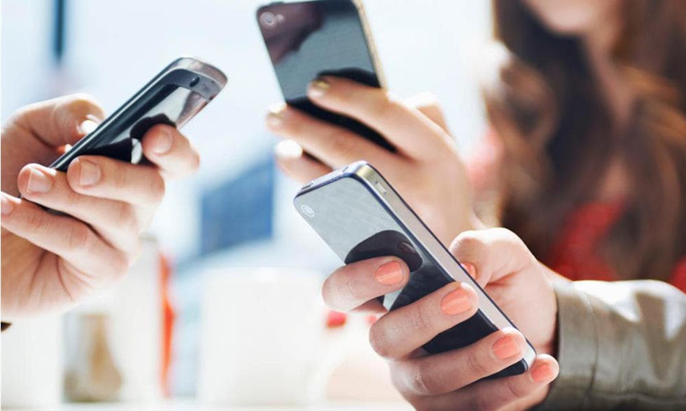 “Uzinfocom” announced a bid for the implementation of the registration system of phones by IMEI