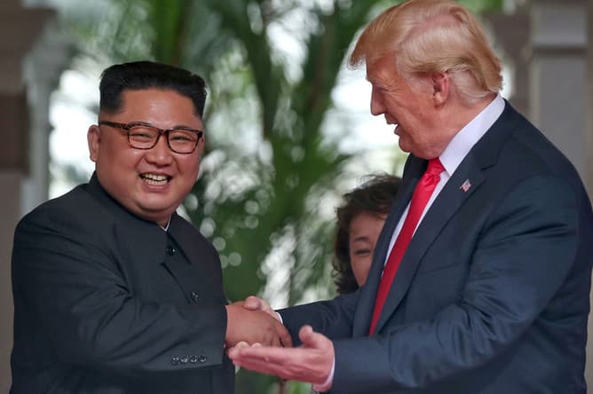 Tramp Otalar kunida Kim Chen Inga qo‘ng‘iroq qilmoqchi
