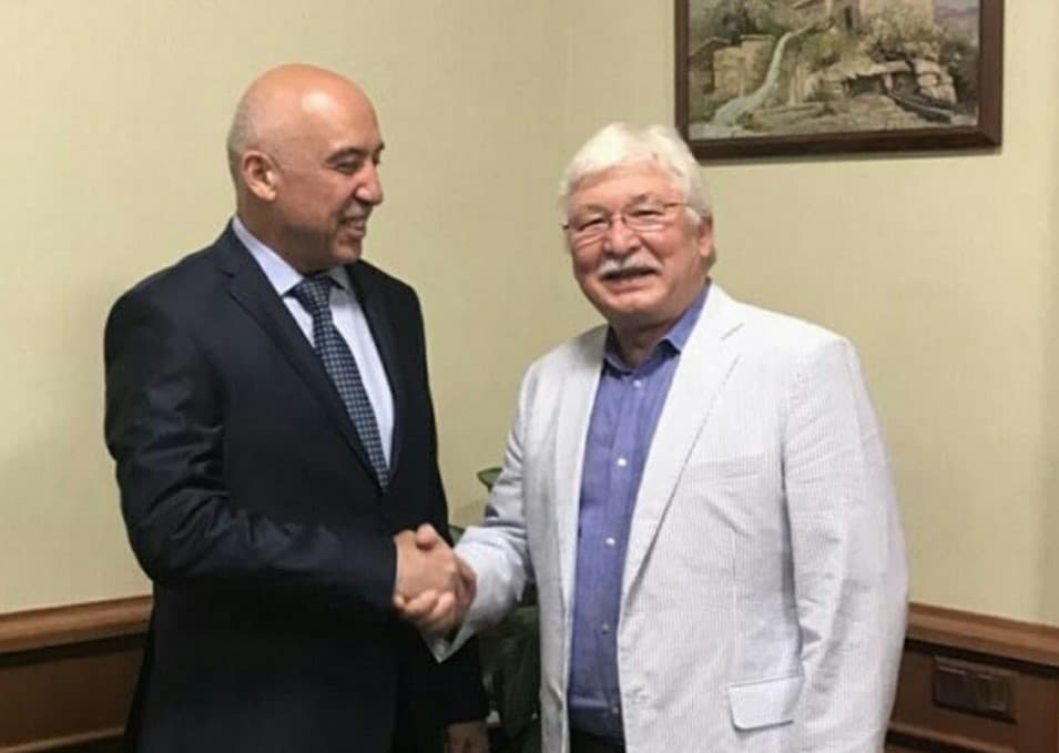 Sog‘liqni saqlash vaziri AQShdagi taniqli shifokor Joldas Quljonov bilan uchrashdi