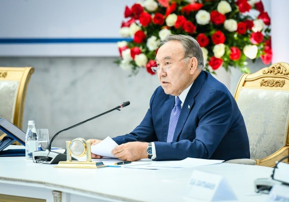 Nazarboyev O‘zbekistonning kelajagi va «umumiy muammolar» haqida gapirdi