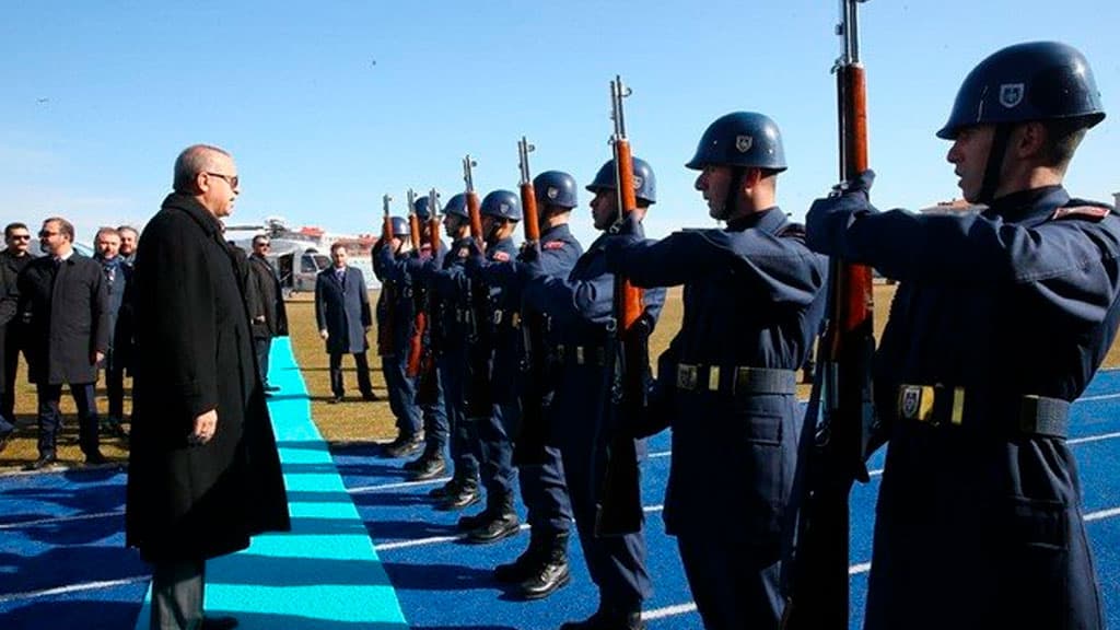 AQSh Turkiyaning Suriyada kurdlarga qarshi operatsiya o‘tkazishidan xavotirlanmoqda