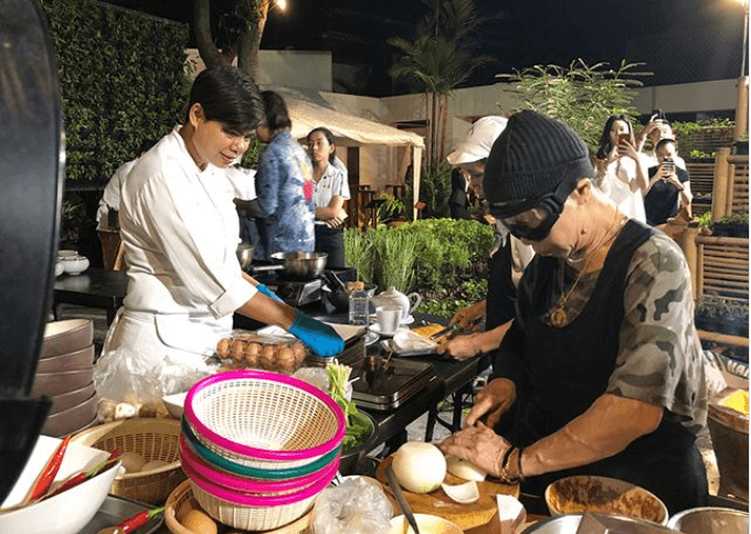 Michelin yulduziga sazovor bo‘lgan Bangkokdagi ko‘cha tamaddixonasi