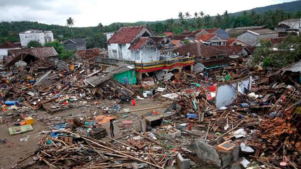 Indoneziyadagi sunami qurbonlari soni 373 nafarga yetdi