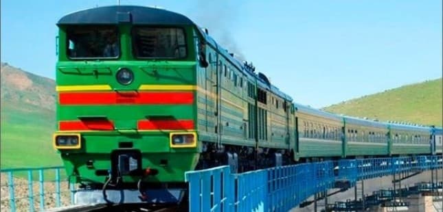 Bahorning ilk kuni O‘zbekistondan tiklangan temir yo‘l orqali Tojikistonga ilk poyezd keladi