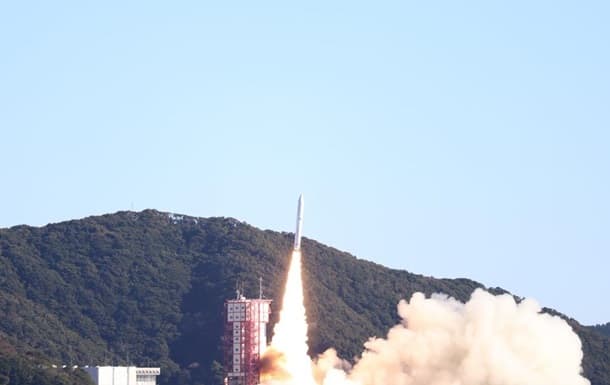 Yaponiya «Epsilon-4» raketasini uchirdi