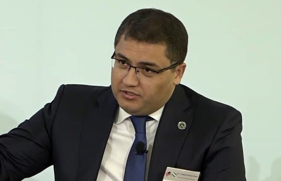Адлия вазири қонунни қўллашда икки хил ёндашувлар ва салбий тенденциялар ҳақида сўзлади