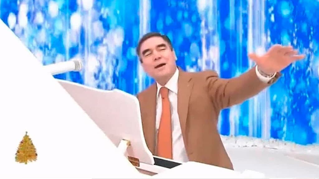 Turkmaniston prezidenti nabirasi bilan nemis tilida qo‘shiq kuyladi (video)
