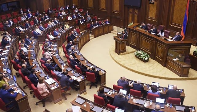 Armanistonda Bosh vazir saylanmadi. Pashinyan g‘alabaga qadar miting qilmoqchi