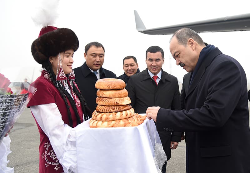 Абдулла Арипов прибыл в Кыргызстан