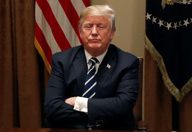 Tramp Obamaning nutqi paytida uxlab qoldi